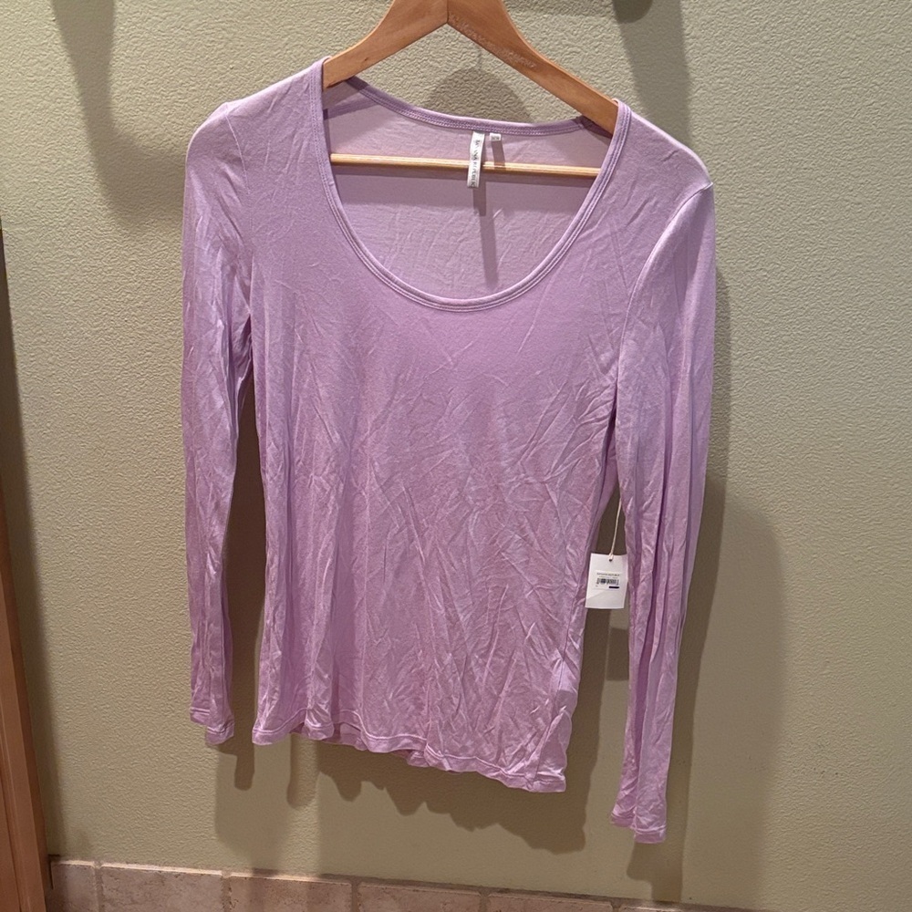 NWT Banana Republic Lilac Long Sleeve silky top - Picture 2 of 10